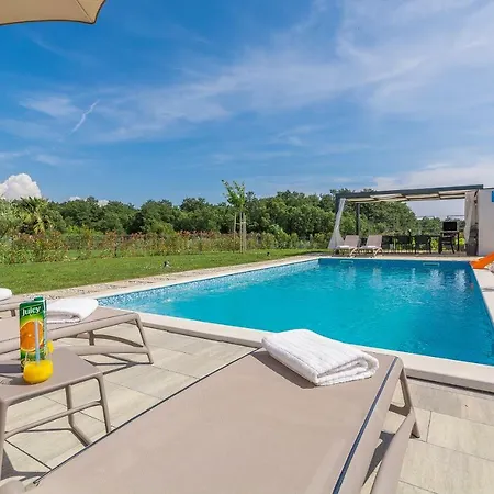 Villa Petra *