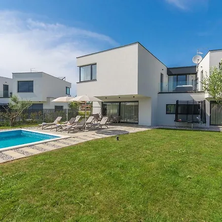 Villa Petra Villa