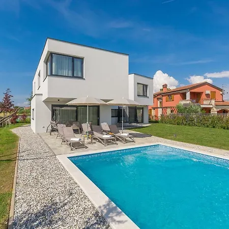 Villa Petra