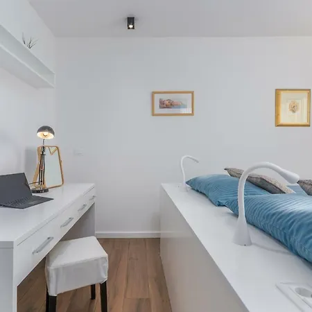 Βίλα Villa Petra *